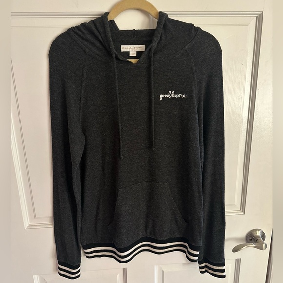 Spiritual Gangster Black and White Sweater - Picture 2 of 3